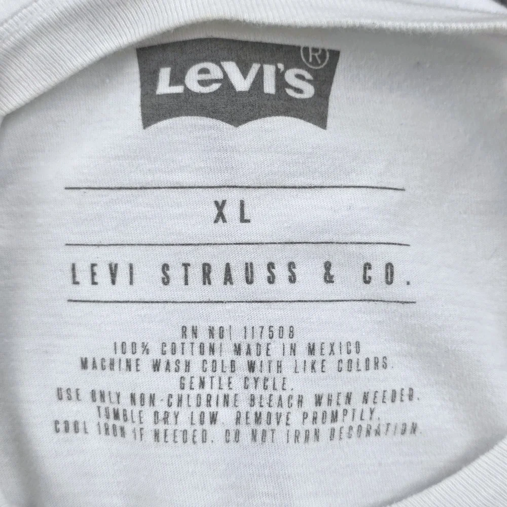 Levi's Sport‎ Logo Graphic T-Shirt Mens White Classic Casual Cotton Tee XL